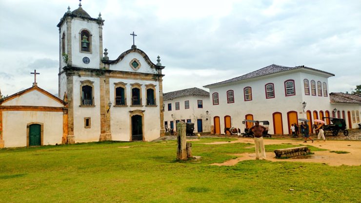 Paraty - Iglesia de la época colonial